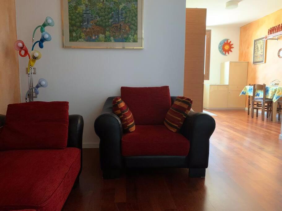 Appartamento Andrew'S House Con Parcheggio Privato أنسولا ديليميليا المظهر الخارجي الصورة