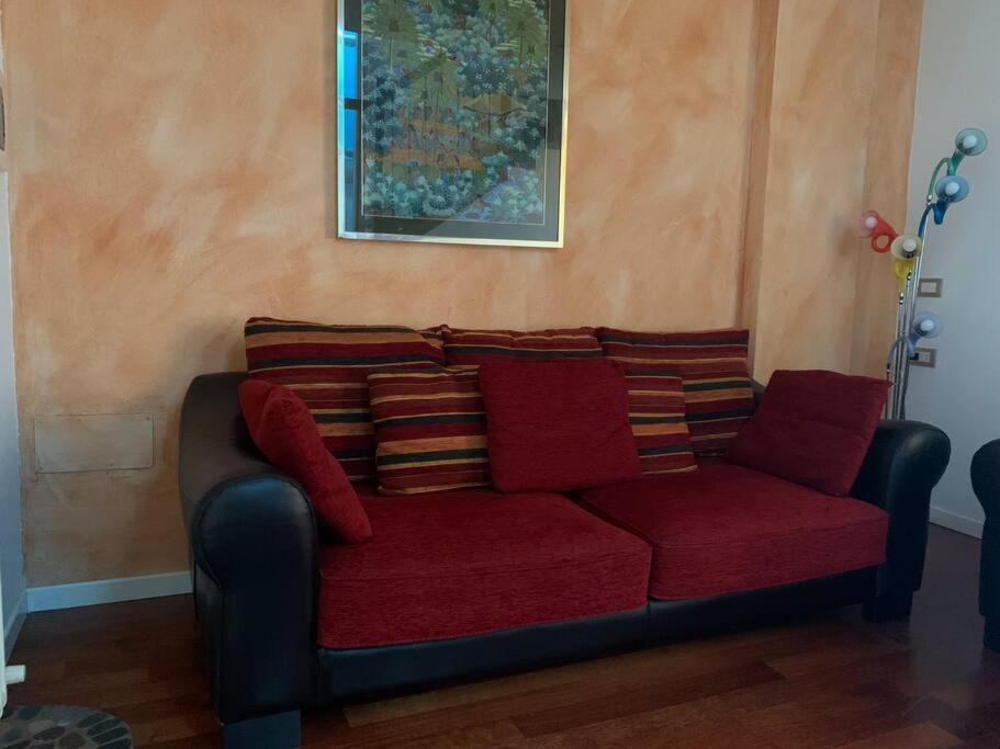 Appartamento Andrew'S House Con Parcheggio Privato أنسولا ديليميليا المظهر الخارجي الصورة