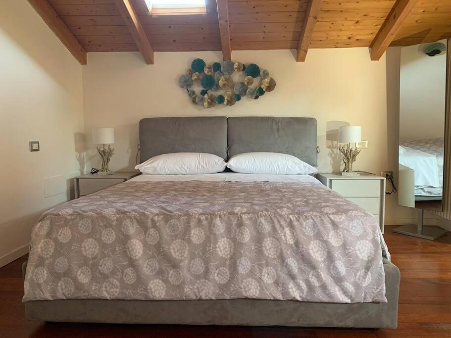 Appartamento Andrew'S House Con Parcheggio Privato أنسولا ديليميليا المظهر الخارجي الصورة