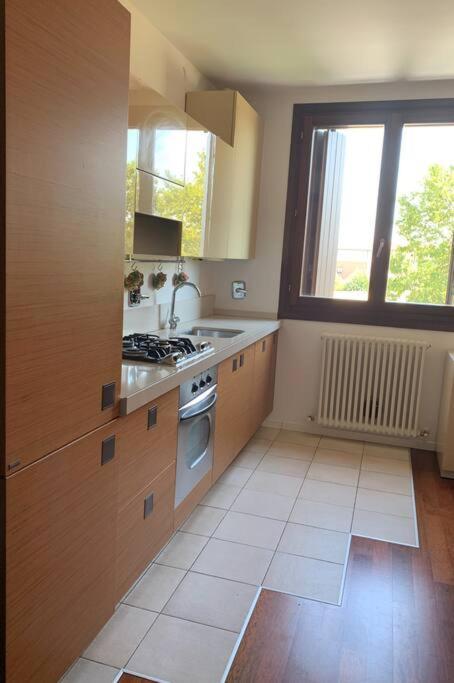 Appartamento Andrew'S House Con Parcheggio Privato أنسولا ديليميليا المظهر الخارجي الصورة