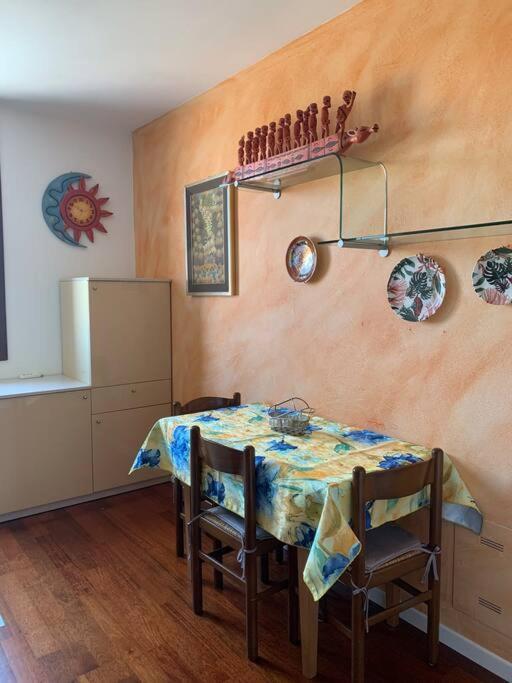 Appartamento Andrew'S House Con Parcheggio Privato أنسولا ديليميليا المظهر الخارجي الصورة