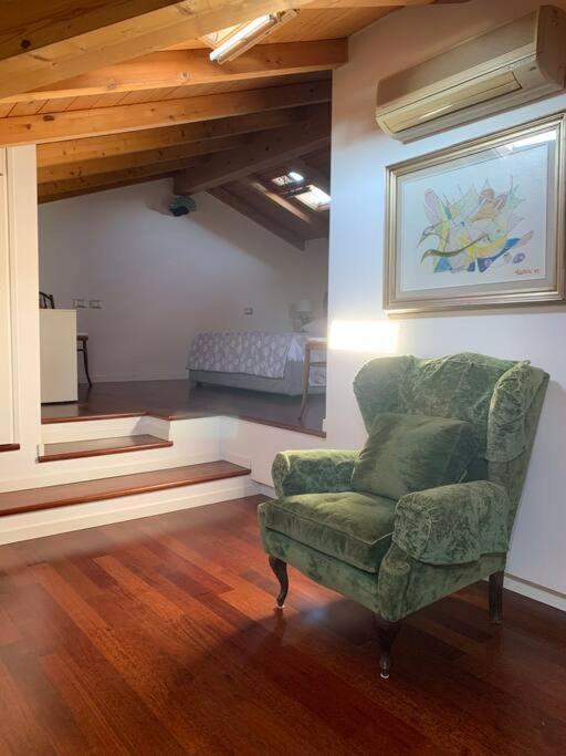 Appartamento Andrew'S House Con Parcheggio Privato أنسولا ديليميليا المظهر الخارجي الصورة